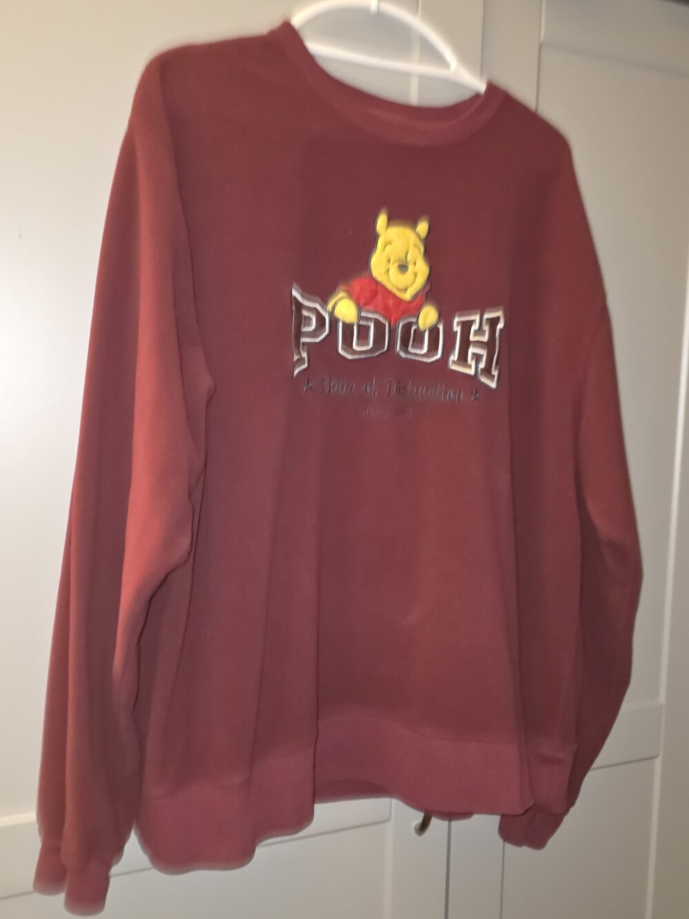 Disney Womens Winnie The Pooh "Bear of Distinction" Fleece Sweatshirt XL/ Maroon